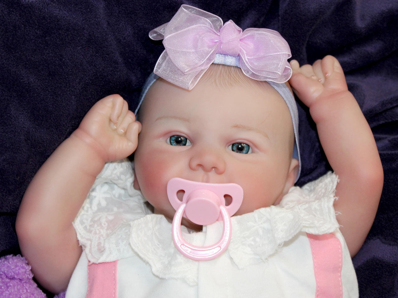 Lifelike Reborn Baby Doll 20 inch 7 lbs Weighted Newborn Baby Girl or Boy Soft Heavy Baby Dolls For Children Child Friendly Gifts For Girls