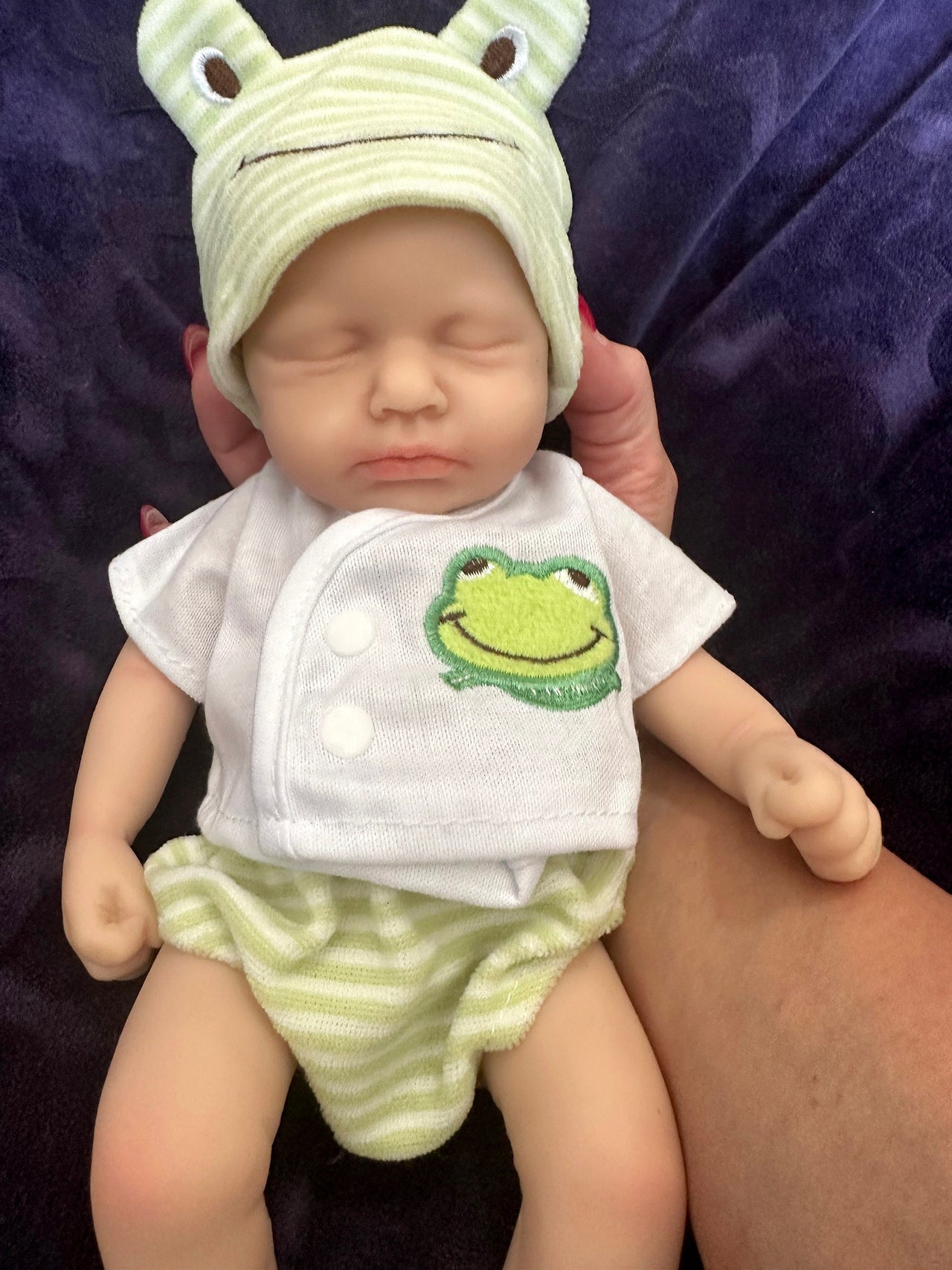 Green Frog Outfit, Silicone Baby Doll Full Body Reborn Preemie 12&quot; 2.6lbs Platinum Silicone Dolls Realistic Real Lifelike Weighted Babies Ecoflex Bathtub Baby