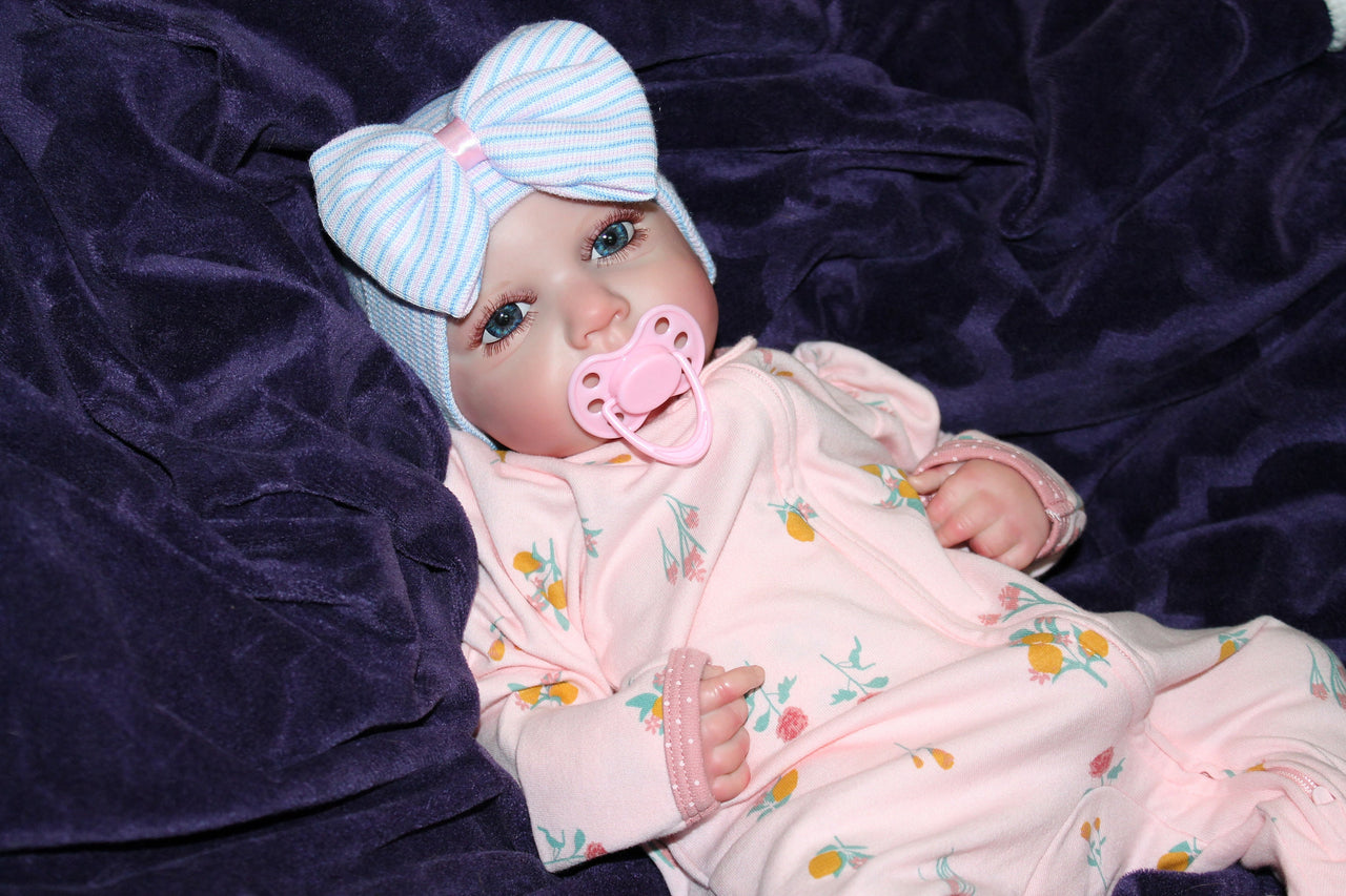 Lifelike Reborn Baby Doll 20” 3 to 5 lbs Weighted Newborn Baby Girl or Boy Soft Heavy Baby Dolls For Children Child Friendly Gifts For Girls