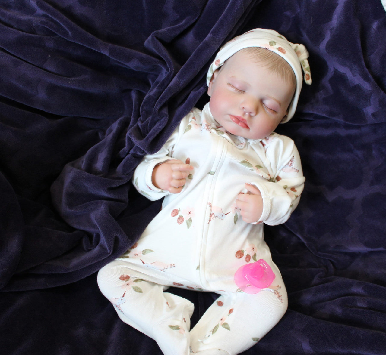 Lifelike Reborn Baby Doll 20” 2 to 8 lbs. Weighted Newborn Baby Girl Boy Soft Heavy Baby Dolls For Children Child Friendly Gifts For Girls