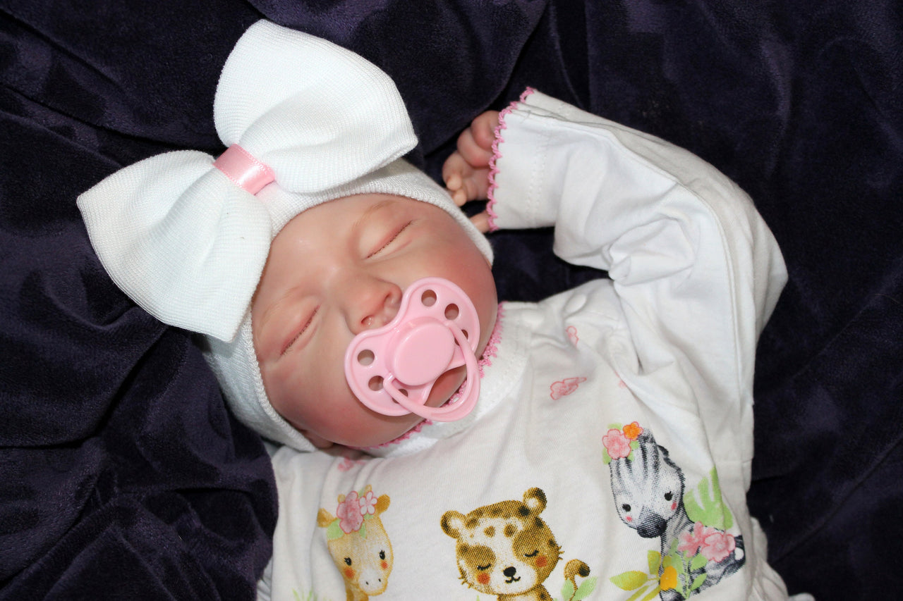 Lifelike Reborn Baby Doll: 20" Weighted Newborn with Outfit