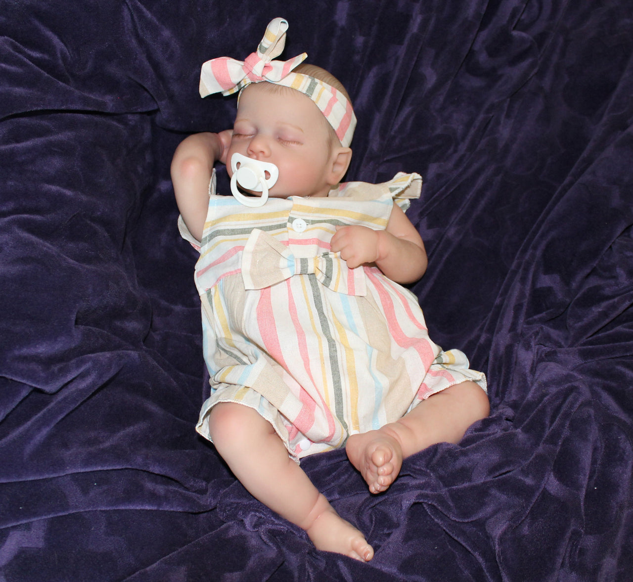 Realistic Reborn Doll, 20-Inch Lifelike Baby, Magnetic Pacifier, Doll for Collectors and Play