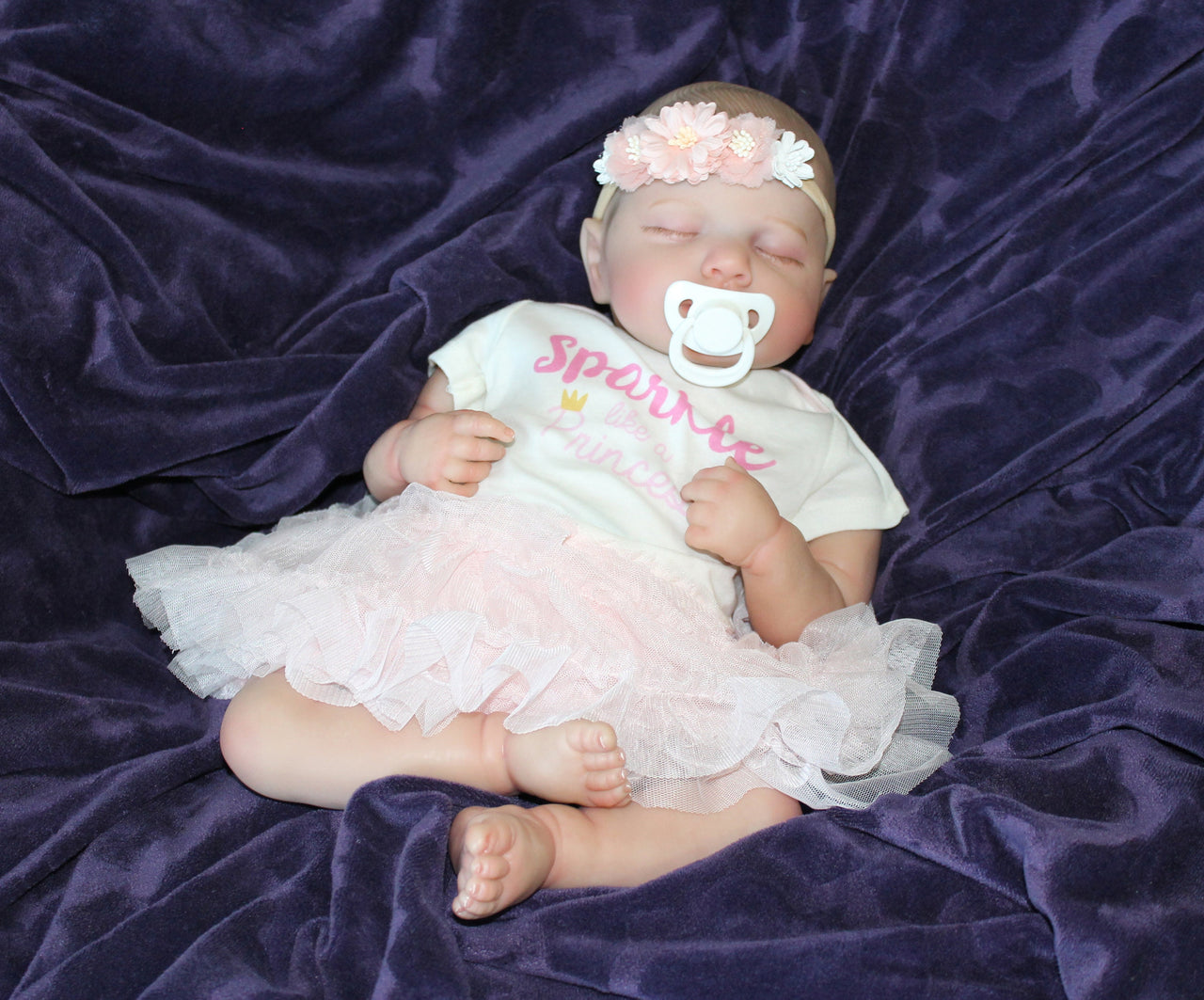 Lifelike Reborn Baby Doll 20” 2 to 8 Pounds Weighted Newborn Baby Girl/Boy Soft Heavy Baby Dolls For Children Child Friendly Gifts For Girls