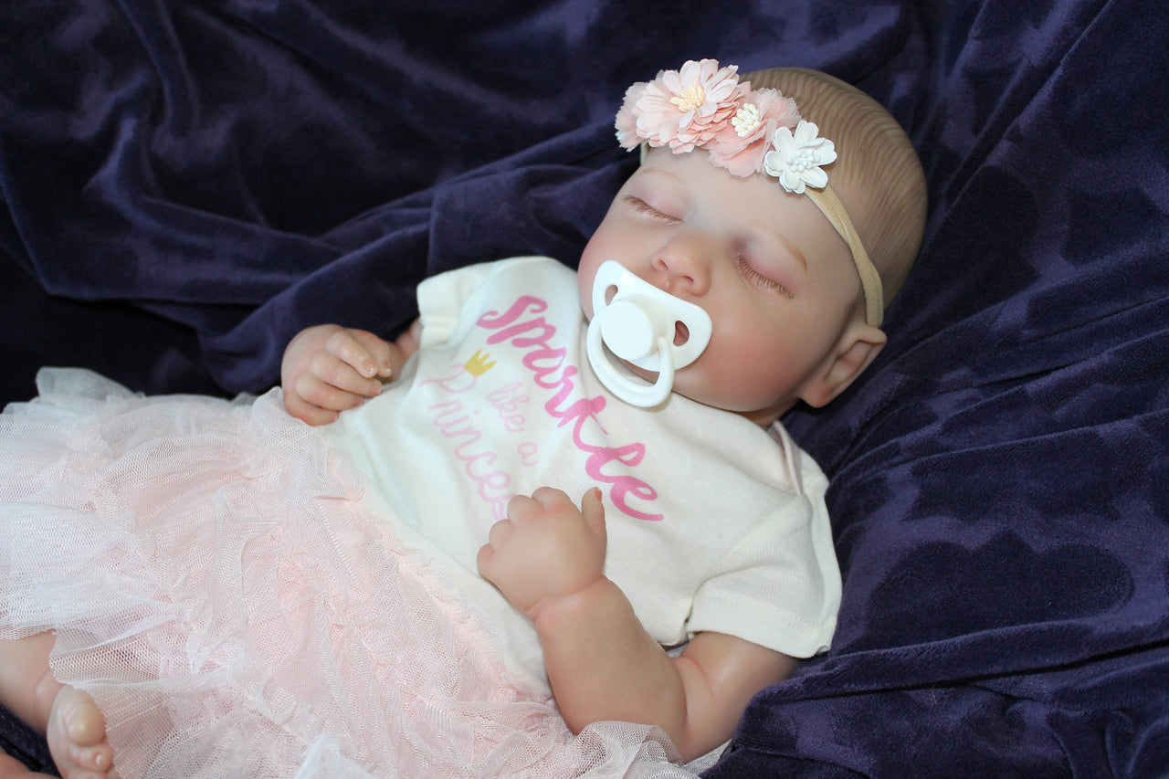 Lifelike Reborn Baby Doll 20” 2 to 8 Pounds Weighted Newborn Baby Girl/Boy Soft Heavy Baby Dolls For Children Child Friendly Gifts For Girls