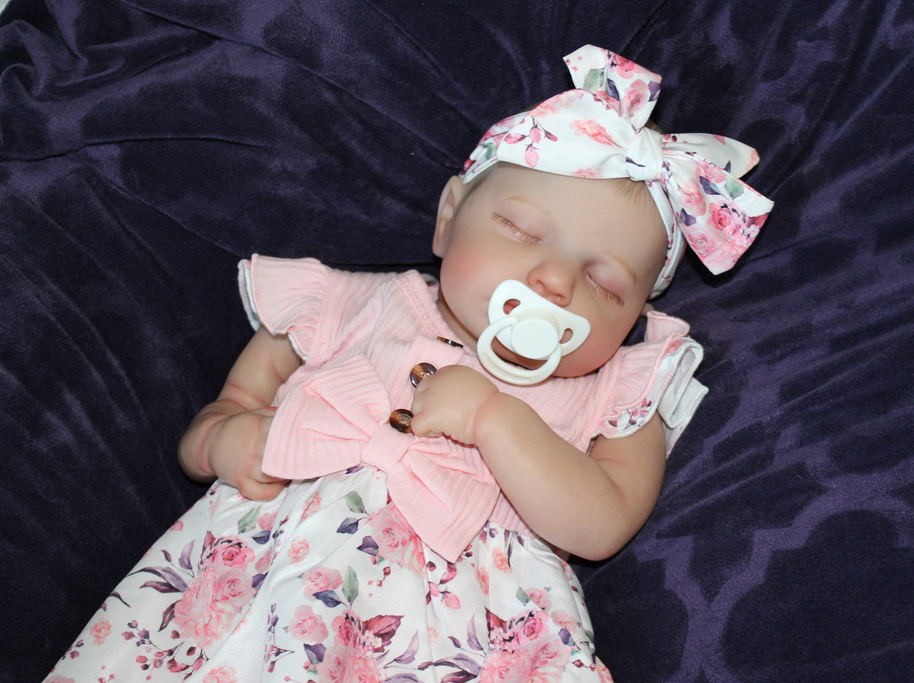 20” 2 to 8 Pounds Weighted Newborn Baby Girl/Boy Lifelike Reborn Baby Doll Soft Heavy Baby Dolls For Children Child Friendly Gifts For Girls