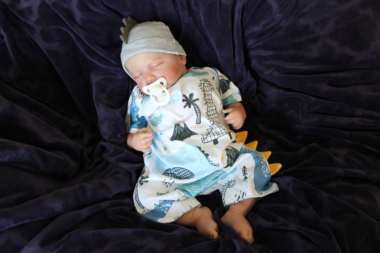 Painted Finished Reborn Baby Doll, Lifelike Baby Doll, Weighted Newborn Baby, Heavy Dolls For Children, Child Friendly Gifts For Girls