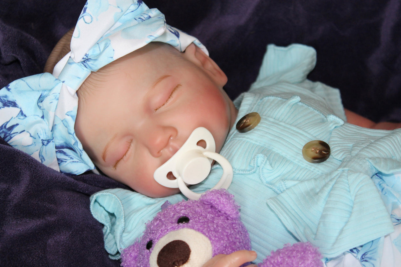 Painted Finished Reborn Baby Doll, Lifelike Baby Doll, Weighted Newborn Baby, Heavy Dolls For Children, Child Friendly Gifts For Girls