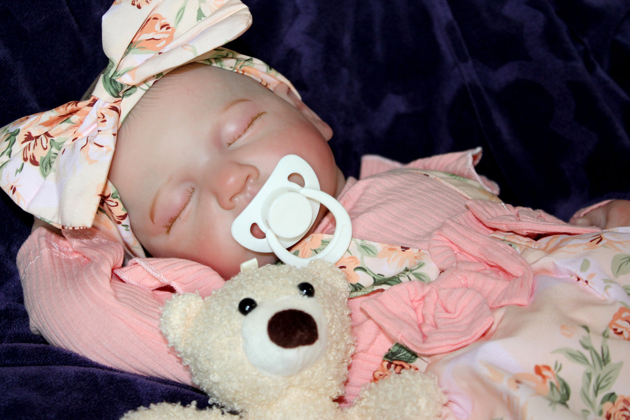 Painted Finished Reborn Baby Doll, Lifelike Baby Doll, Weighted Newborn Baby, Heavy Dolls For Children, Child Friendly Gifts For Girls