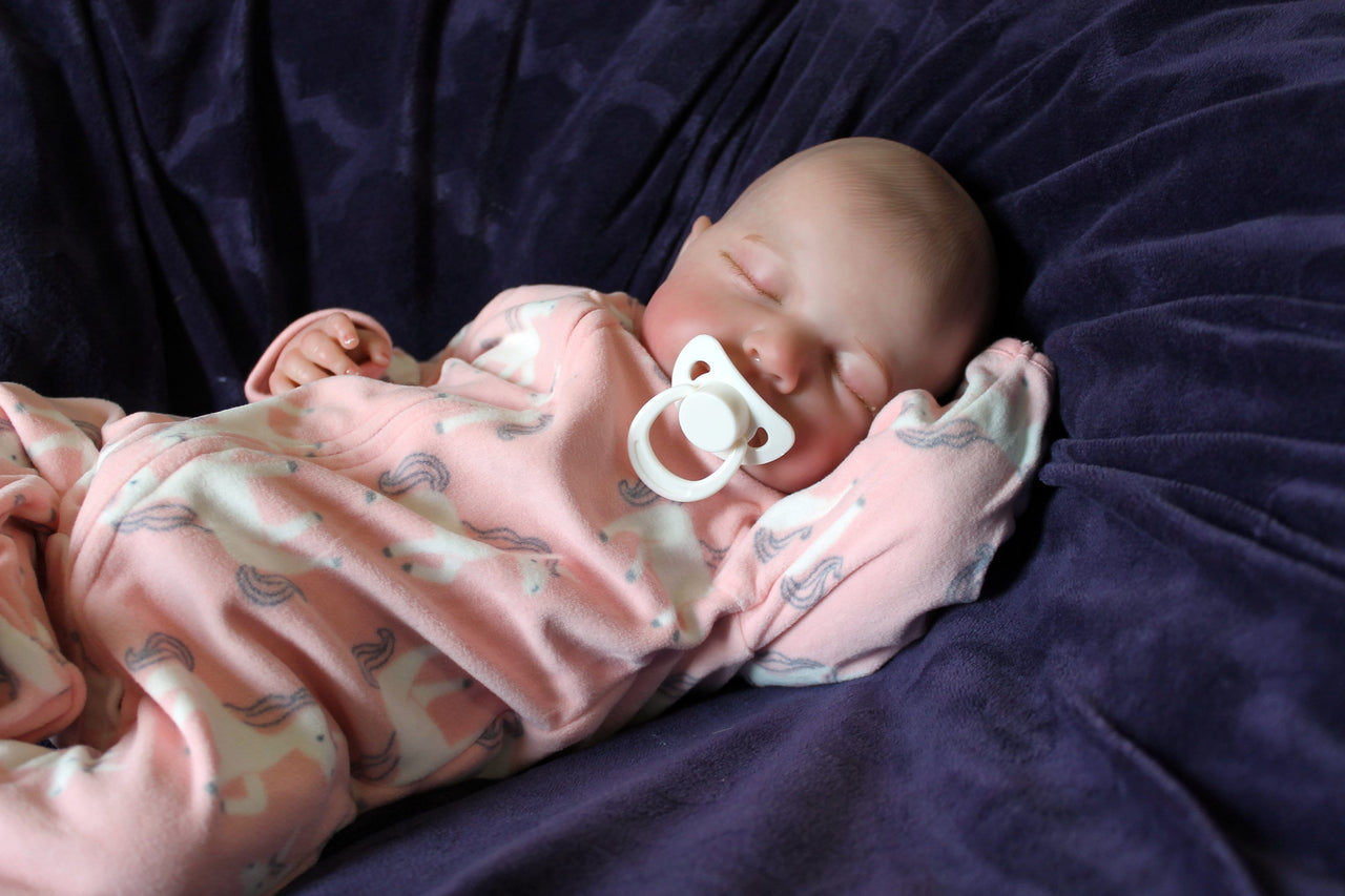 Lifelike Reborn Baby Doll 20” 2 6 7 8 Pounds Weighted Newborn Baby Heavy Baby Dolls For Children Child Friendly Gifts For Girls Unicorns