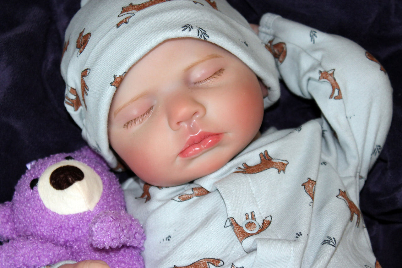 Lifelike Reborn Baby Doll 20” 2 to 7 Pounds Weighted Newborn Baby Girl/Boy Soft Heavy Baby Dolls For Children Child Friendly Gifts For Girls