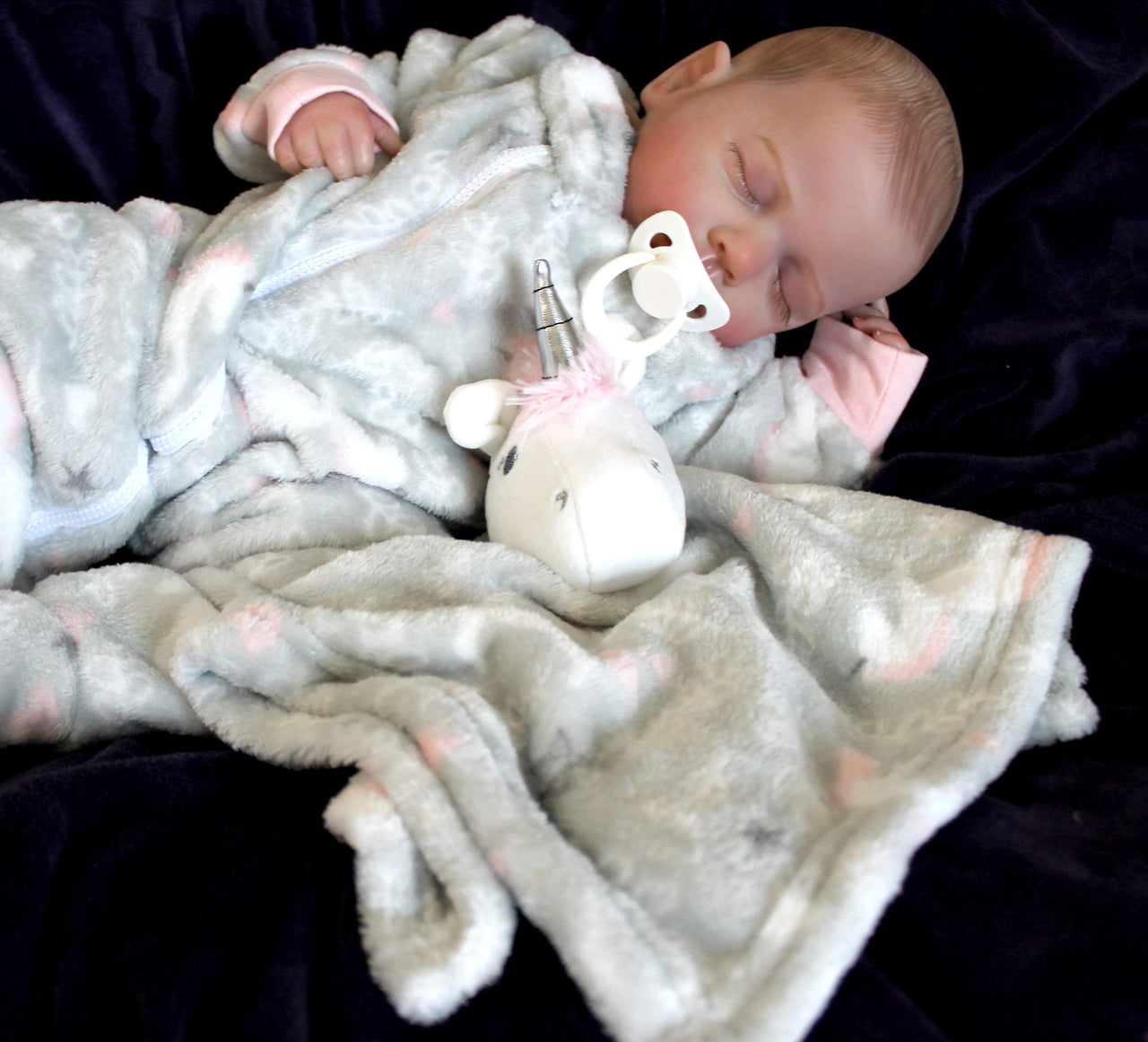 Lifelike Reborn Baby Doll 20” 2 6 7 8 Pounds Weighted Newborn Baby Heavy Baby Dolls For Children Child Friendly Gifts For Girls Unicorns