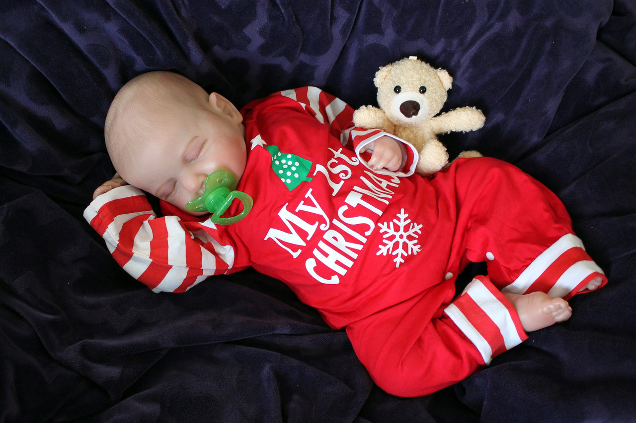 Christmas Reborn Baby Doll 20” 2 to 8 Pounds Weighted Newborn Lifelike Reborns Soft Heavy Baby Dolls Children Child Friendly Gifts For Girls