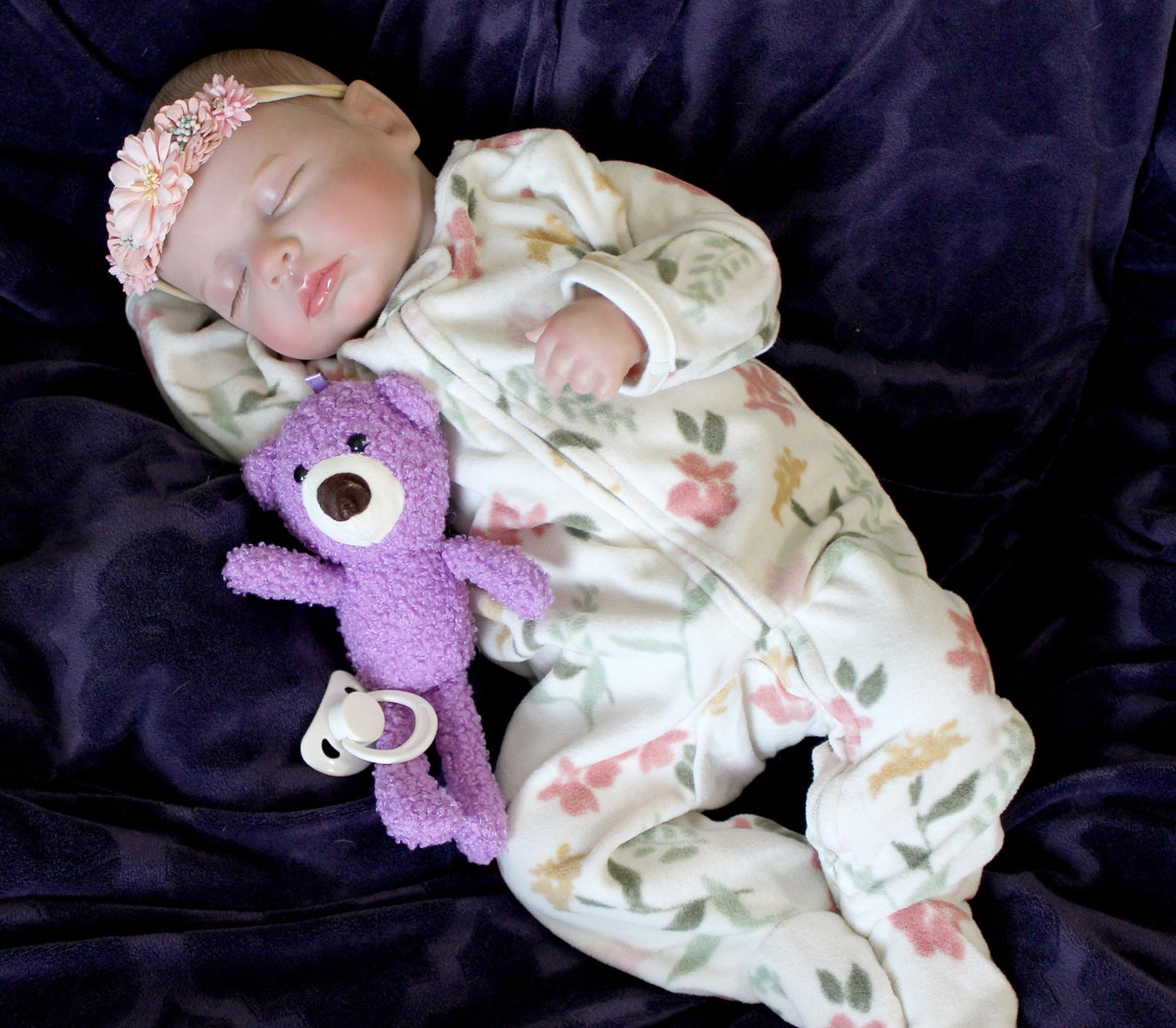 Lifelike Reborn Baby Doll: 20" Weighted Newborn with Christmas Outfit