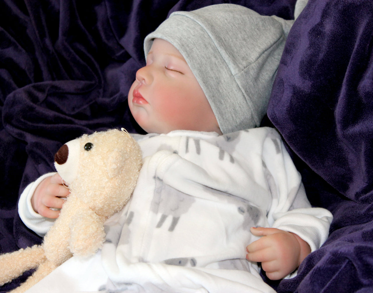 8 Pounds Weighted Newborn Lifelike Reborn Baby Doll 20 inch Baby Girl/Boy Soft Heavy Baby Dolls For Children Child Friendly First Play Dolls