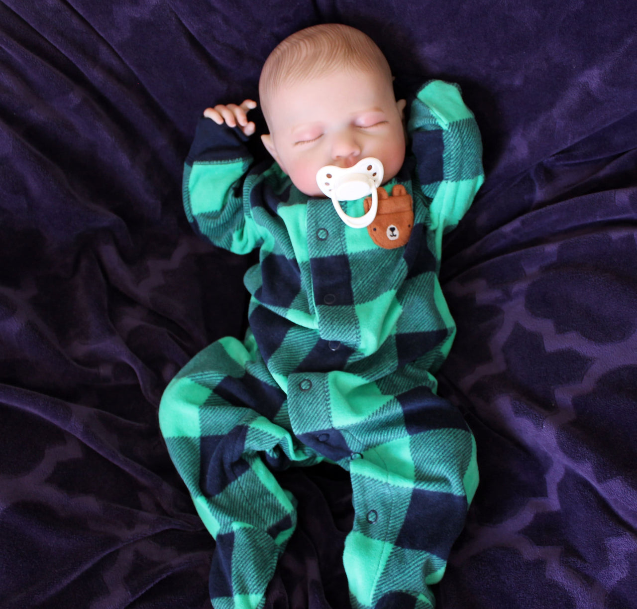 green and plaid fleece pajamas, Lifelike 20&quot; Painted Reborn Baby Doll, Weighted 2-8 Pounds - Realistic Newborn Reborns, Child-Friendly, Perfect Gift for Girls Therapy Dolls