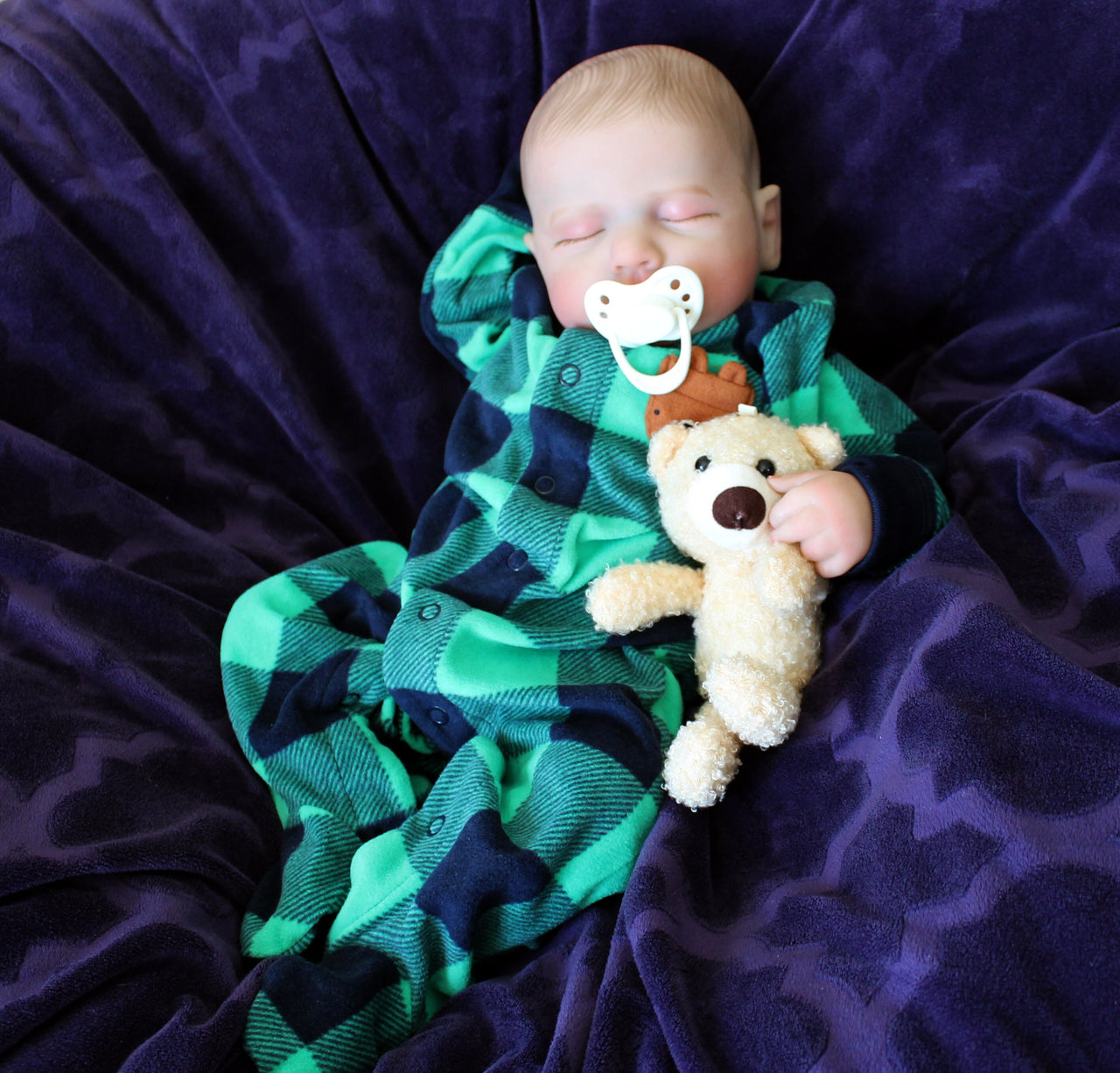 green and plaid fleece pajamas, Lifelike 20&quot; Painted Reborn Baby Doll, Weighted 2-8 Pounds - Realistic Newborn Reborns, Child-Friendly, Perfect Gift for Girls Therapy Dolls