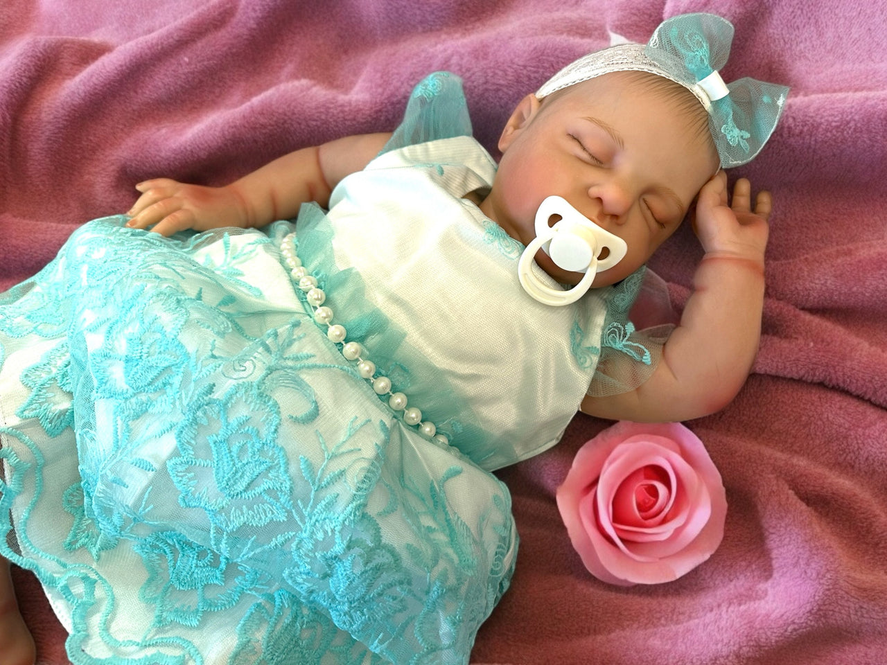 20” 2 to 8 Pounds Weighted Newborn Baby Girl/Boy Lifelike Reborn Baby Doll Soft Heavy Baby Dolls For Children Child Friendly Gifts For Girls