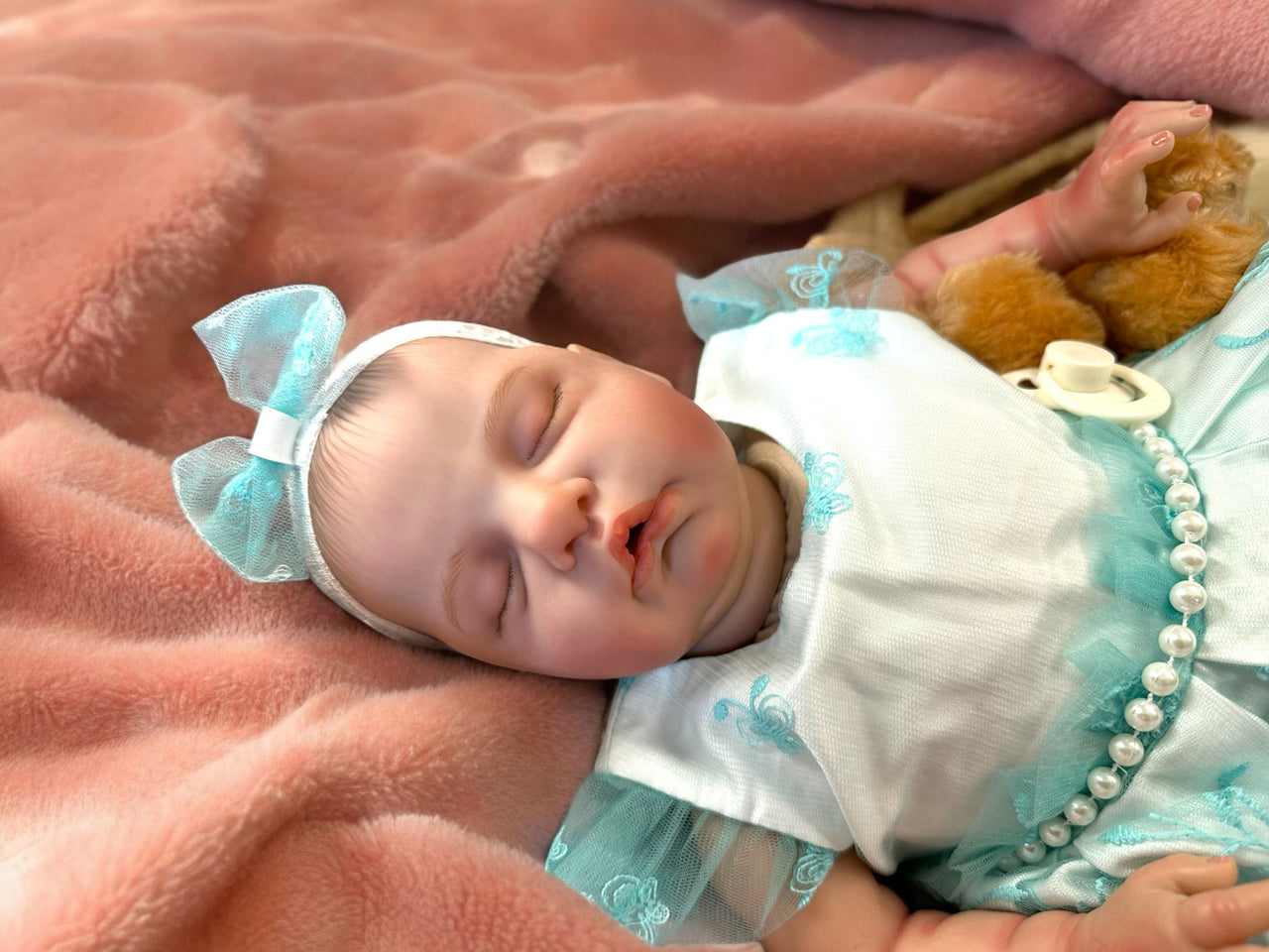 20” 2 to 8 Pounds Weighted Newborn Baby Girl/Boy Lifelike Reborn Baby Doll Soft Heavy Baby Dolls For Children Child Friendly Gifts For Girls