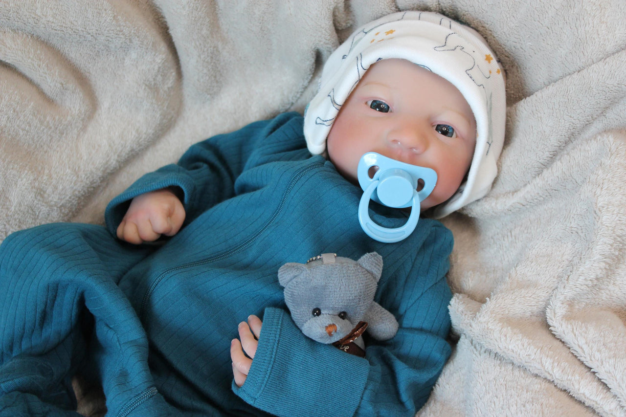 Lifelike Reborn Baby Doll 19 inch 2 to 6 lbs Weighted Newborn Baby Girl or Boy Soft Heavy Baby Dolls For Children Child Friendly Gifts For Girls