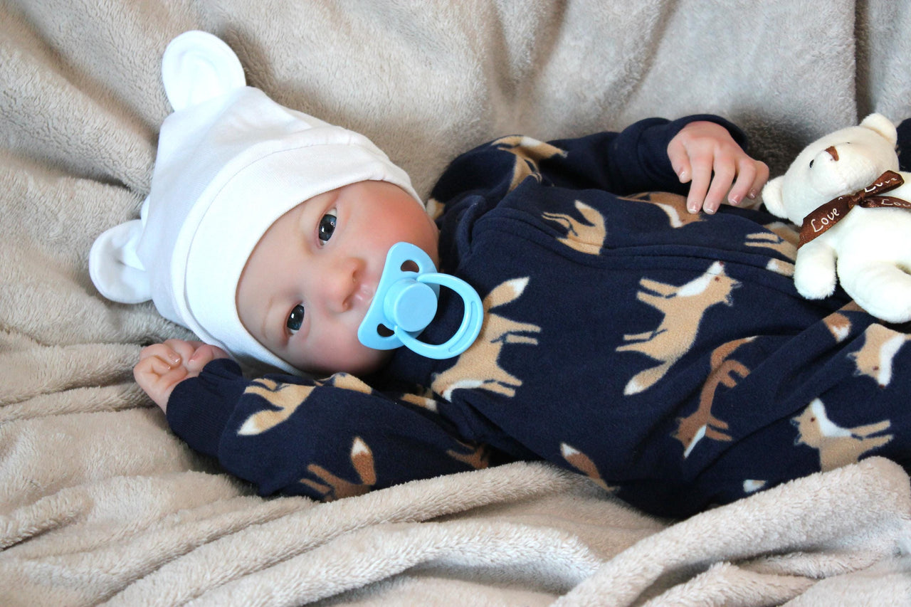 Lifelike Reborn Baby Doll 19 inch 2 to 6 lbs Weighted Newborn Baby Girl or Boy Soft Heavy Baby Dolls For Children Child Friendly Gifts For Girls