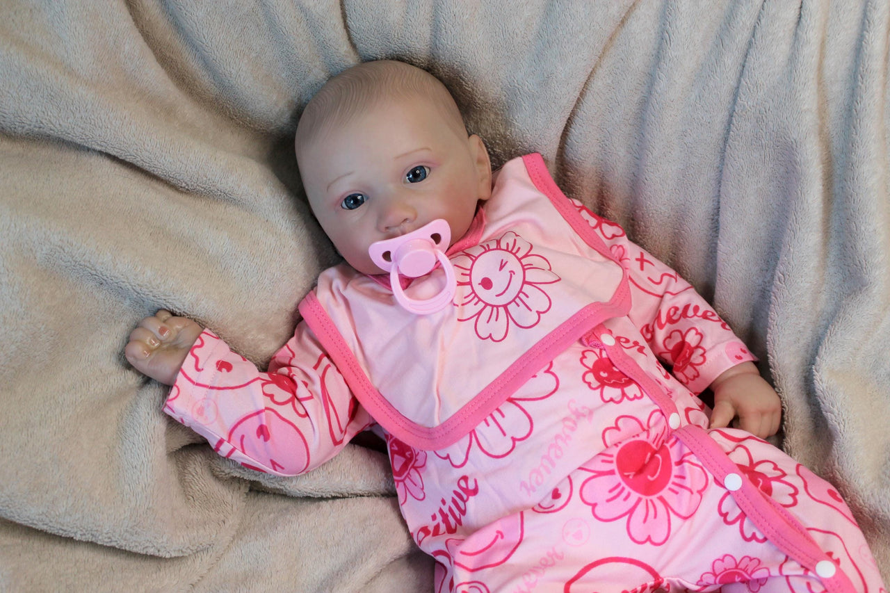 Lifelike Reborn Baby Doll 20 inch 8 lbs Weighted Newborn Baby Girl or Boy Soft Heavy Baby Dolls For Children Child Friendly Gifts For Girls