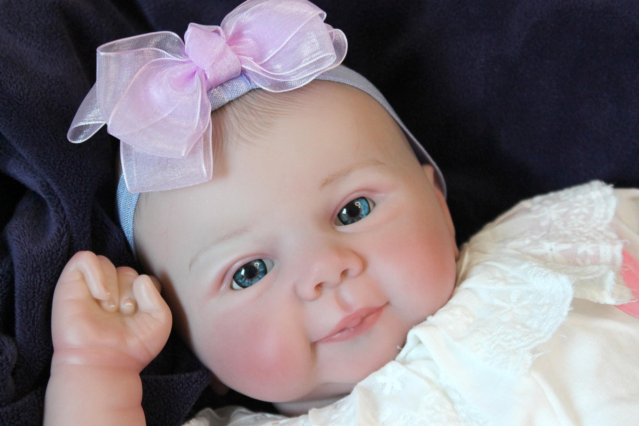 Lifelike Reborn Baby Doll 20 inch 7 lbs Weighted Newborn Baby Girl or Boy Soft Heavy Baby Dolls For Children Child Friendly Gifts For Girls