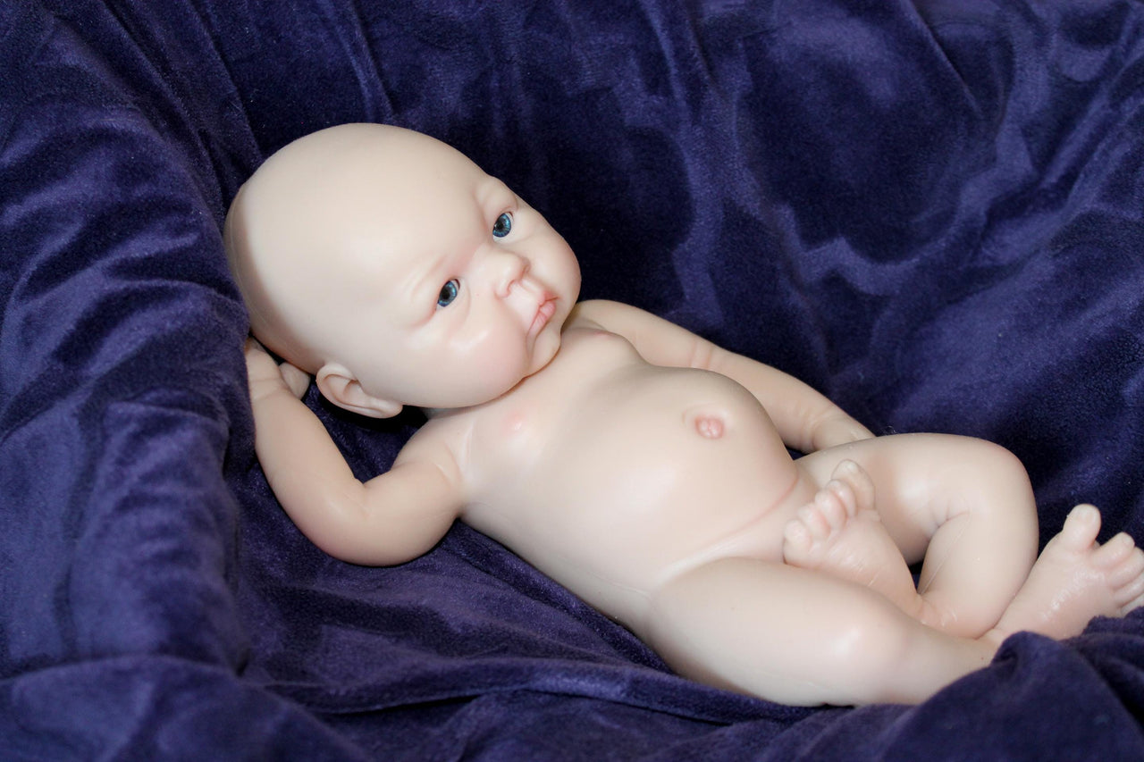 Preemie Silicone Dolls Realistic Real Lifelike Micro Mini Baby Doll Full Body Reborn 12 inch 2.1lbs Platinum Weighted Babies Ecoflex Bathtub Fun