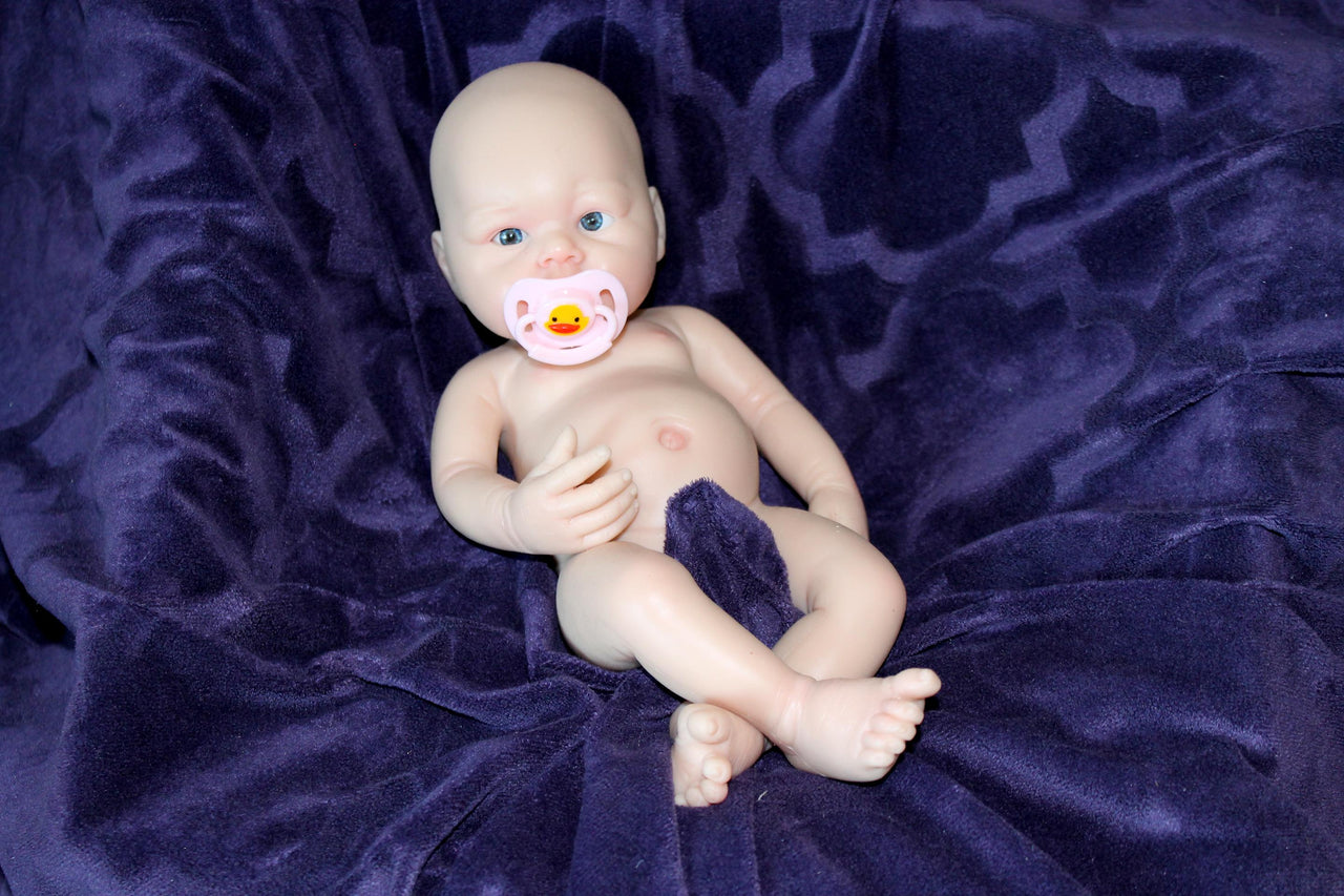 Preemie Silicone Dolls Realistic Real Lifelike Micro Mini Baby Doll Full Body Reborn 12 inch 2.1lbs Platinum Weighted Babies Ecoflex Bathtub Fun