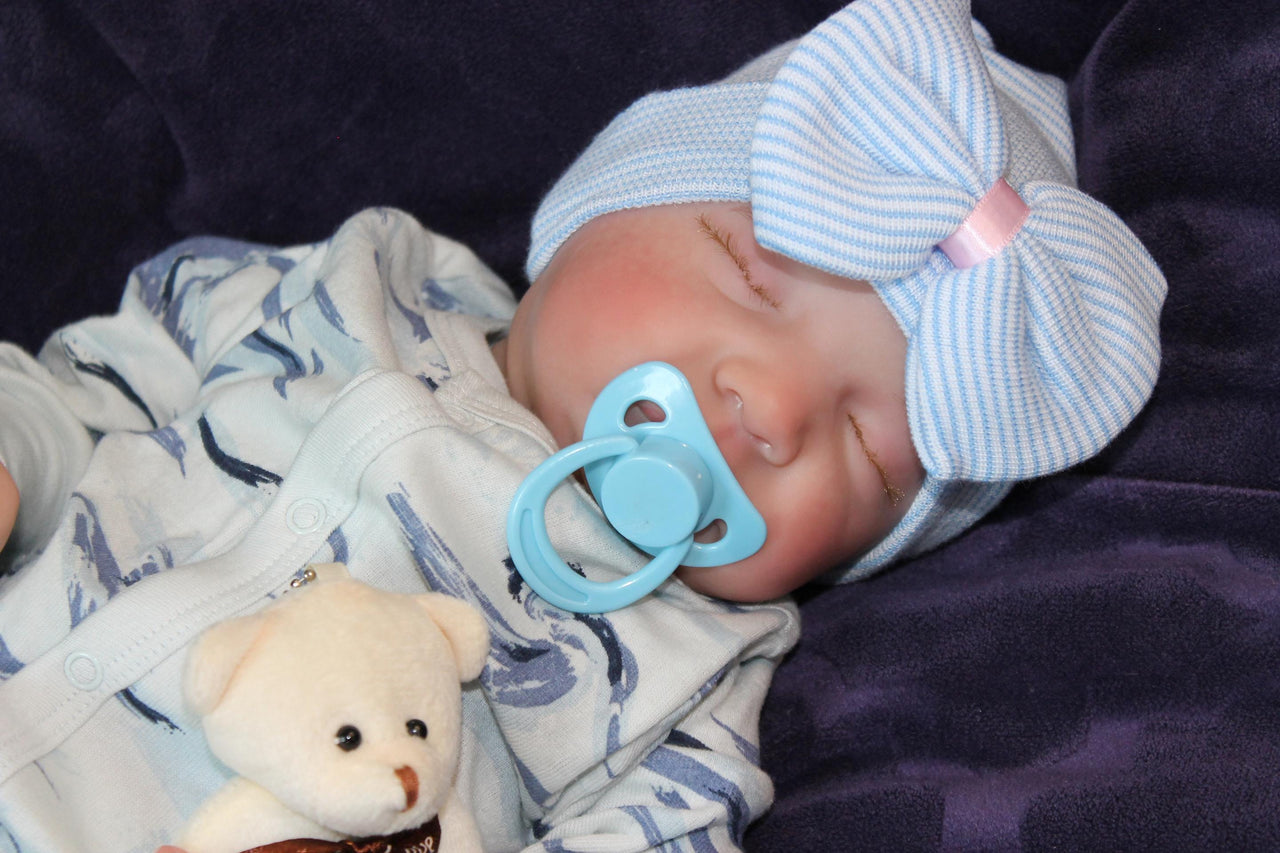 Lifelike Reborn Baby Doll 19 inch 2 to 6 lbs Weighted Newborn Baby Girl or Boy Soft Heavy Baby Dolls For Children Child Friendly Gifts For Girls