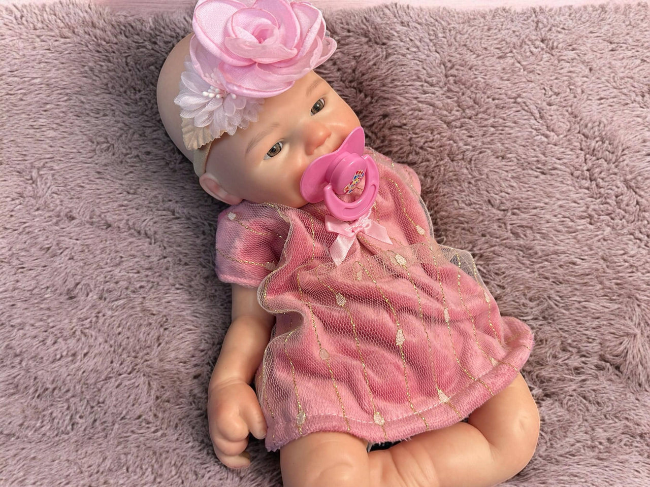 Full Silicone Doll, Platinum Silicone Dolls that take a pacifier and a bottle 16 inches 5 pounds