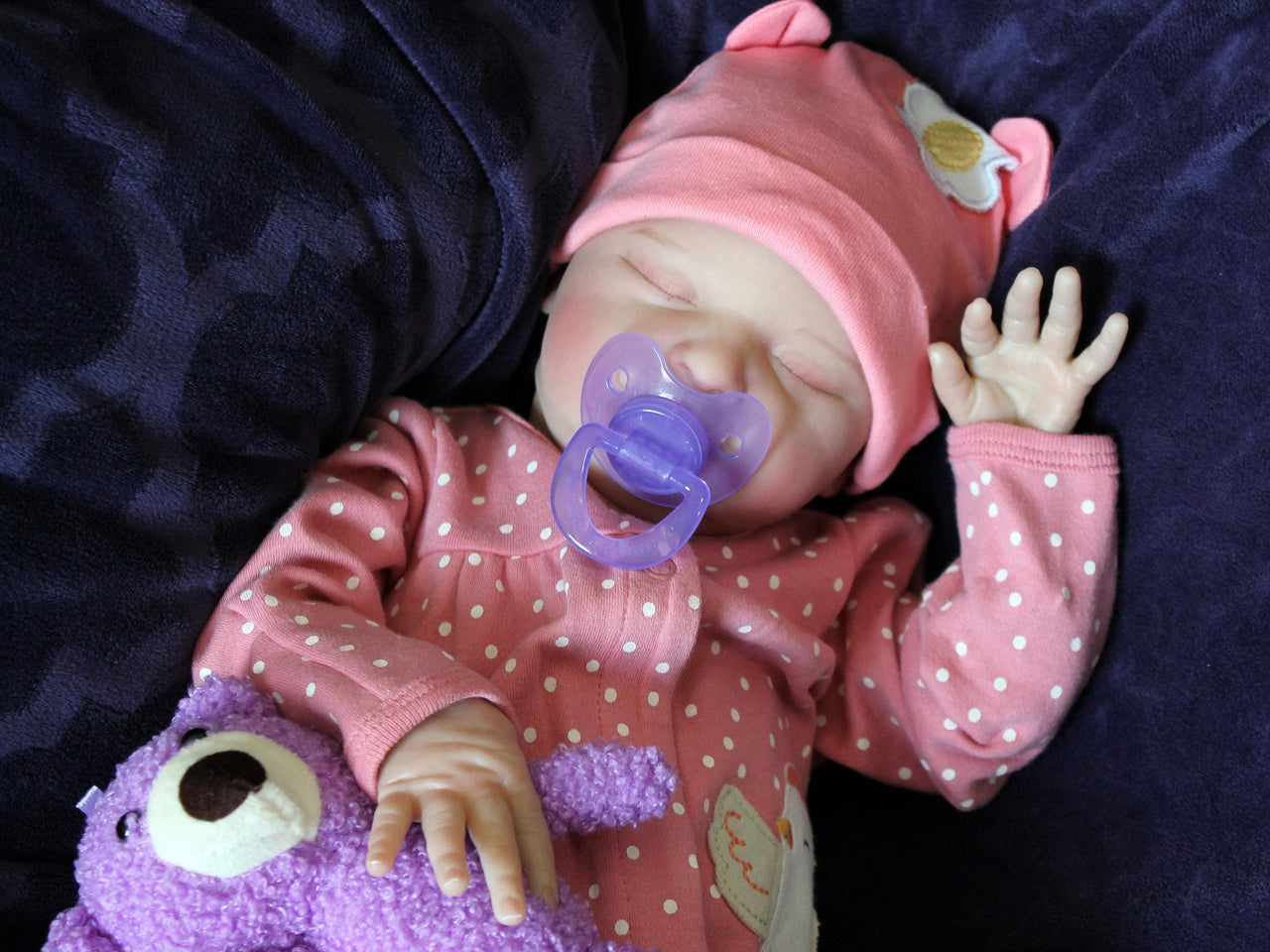 Lifelike Reborn Baby Doll 20” 7.14 lbs. Weighted Newborn Baby Girl or Boy Soft Heavy Baby Dolls For Children Child Friendly Gifts For Girls