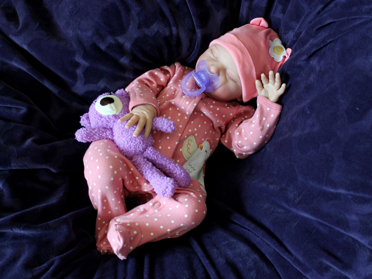 Lifelike Reborn Baby Doll 20” 7.14 lbs. Weighted Newborn Baby Girl or Boy Soft Heavy Baby Dolls For Children Child Friendly Gifts For Girls