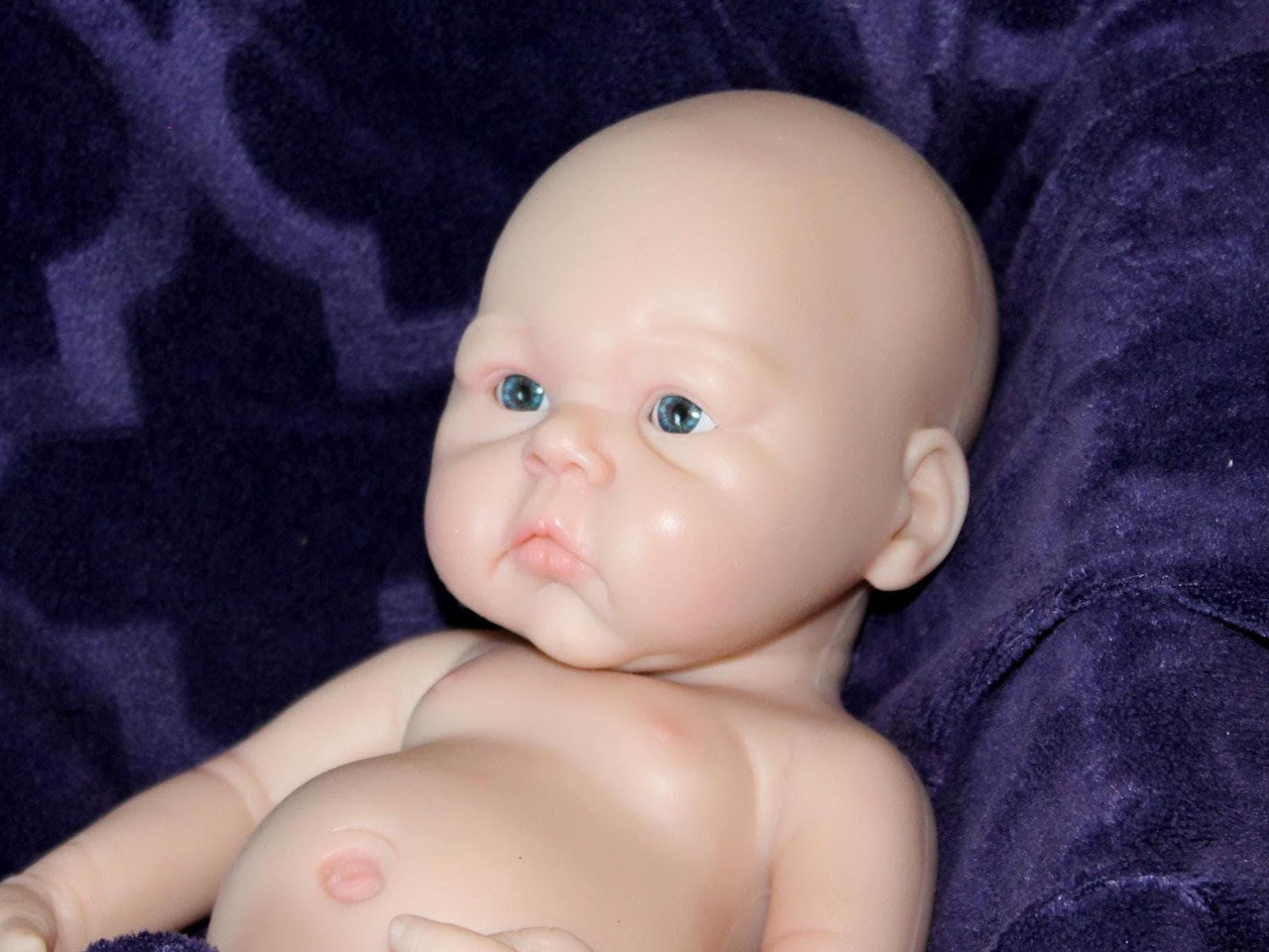 Preemie Silicone Dolls Realistic Real Lifelike Micro Mini Baby Doll Full Body Reborn 12 inch 2.1lbs Platinum Weighted Babies Ecoflex Bathtub Fun
