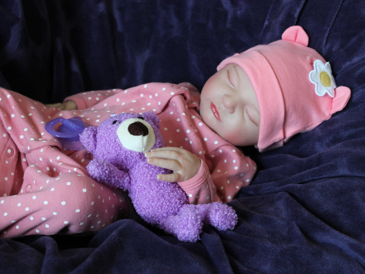 Lifelike Reborn Baby Doll 20” 7.14 lbs. Weighted Newborn Baby Girl or Boy Soft Heavy Baby Dolls For Children Child Friendly Gifts For Girls