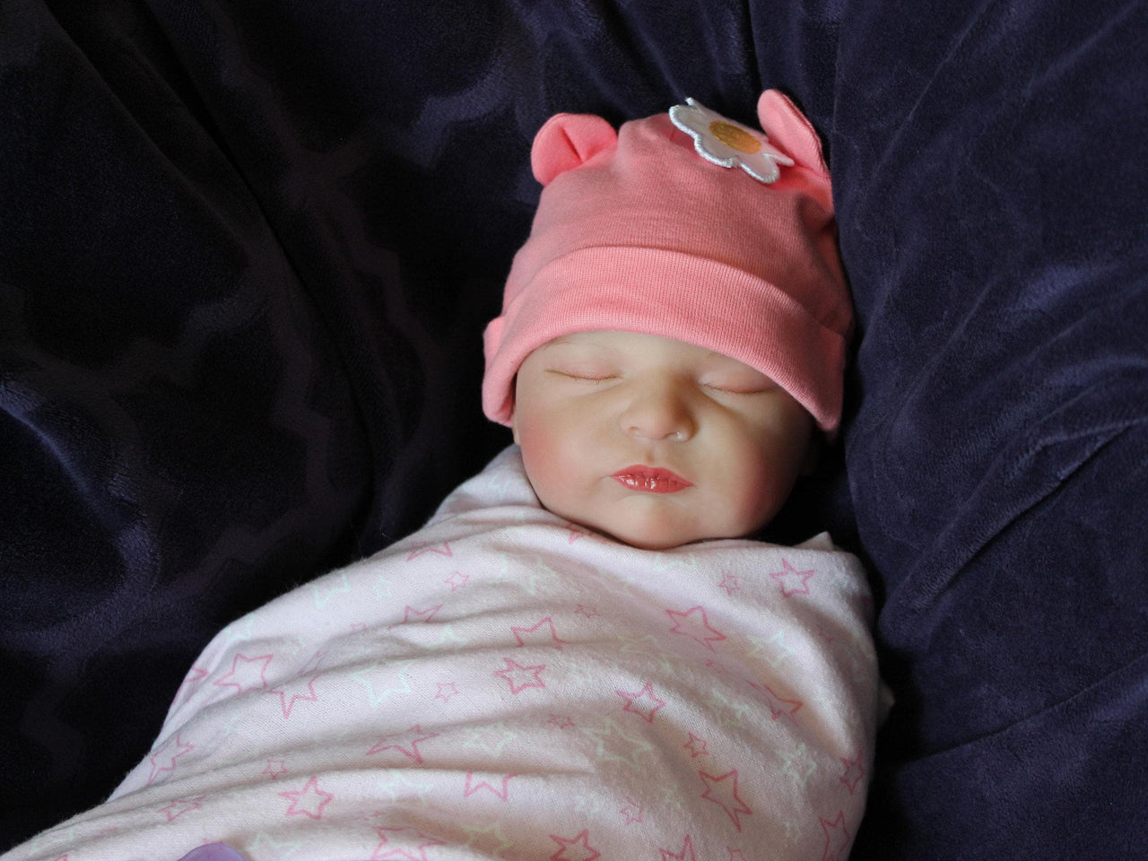 Lifelike Reborn Baby Doll 20” 7.14 lbs. Weighted Newborn Baby Girl or Boy Soft Heavy Baby Dolls For Children Child Friendly Gifts For Girls