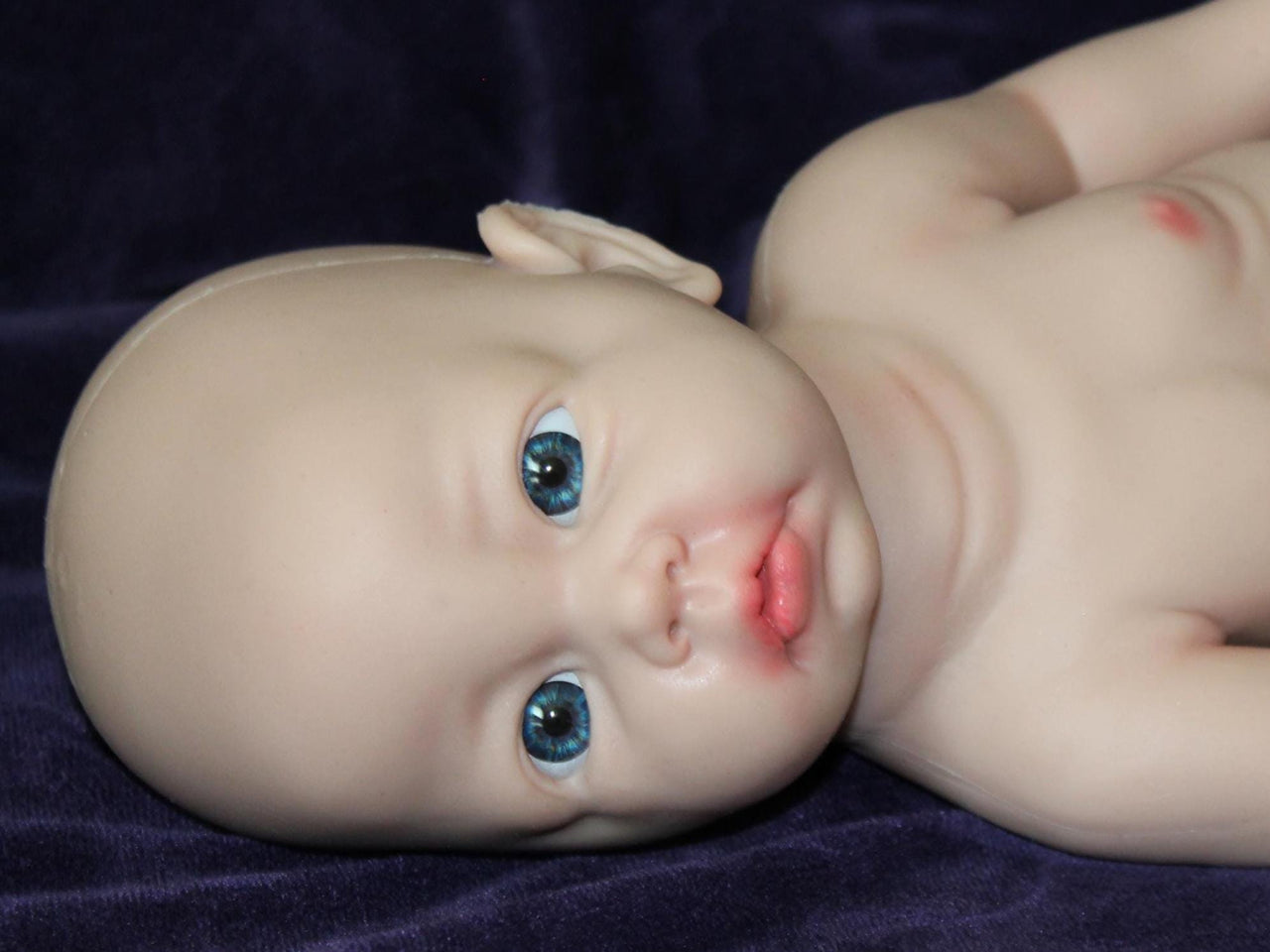 Full Silicone Doll Squishy Body Reborn Platinum Silicone Dolls Realistic Newborn Real Lifelike Weighted Babies Bathtub Baby 17 inches 5.3 pounds