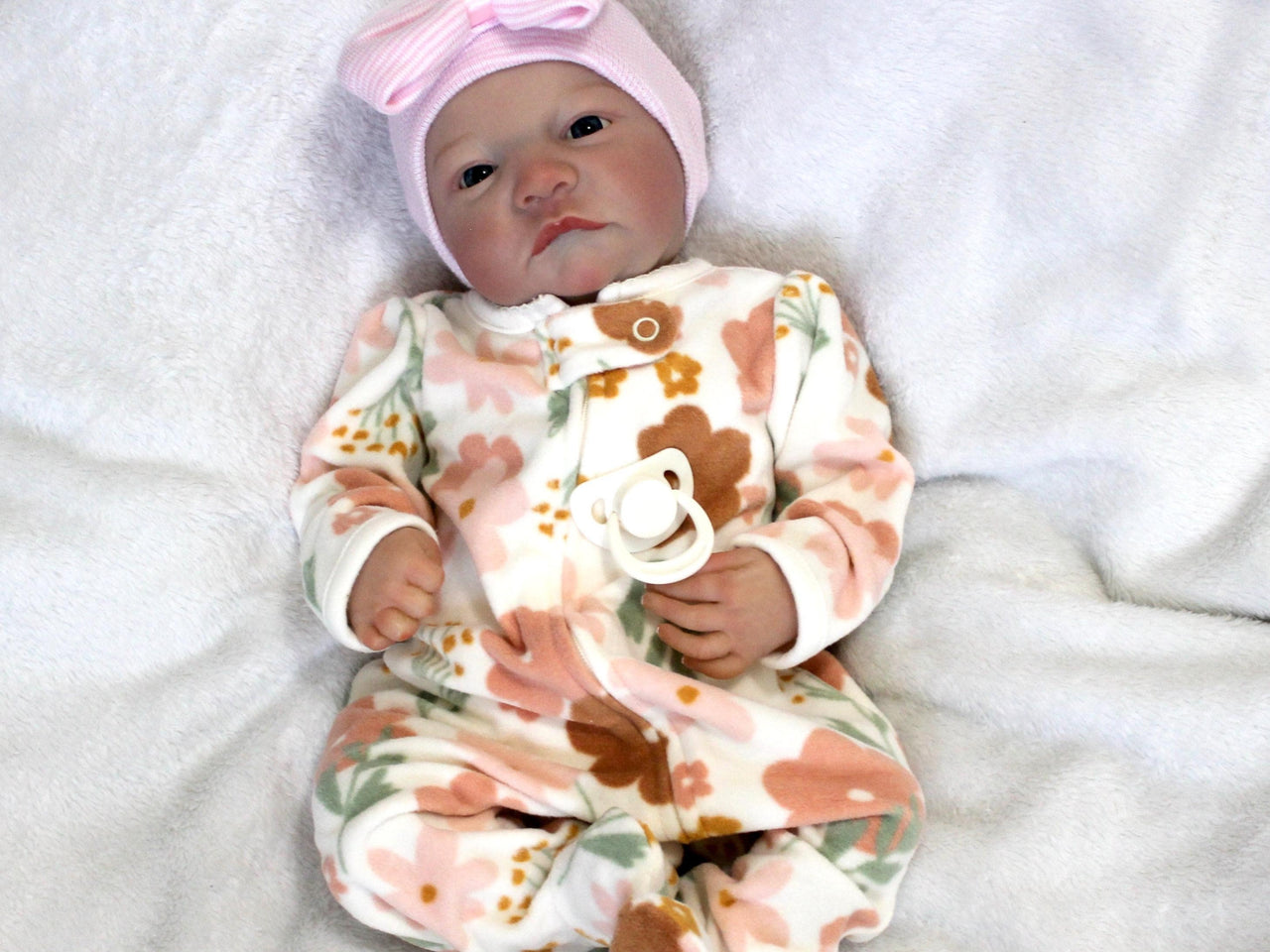 Lifelike Reborn Baby Doll 19” 5.6 lbs. Weighted Newborn Baby Girl or Boy Soft Heavy Baby Dolls For Children Child Friendly Gifts For Girls