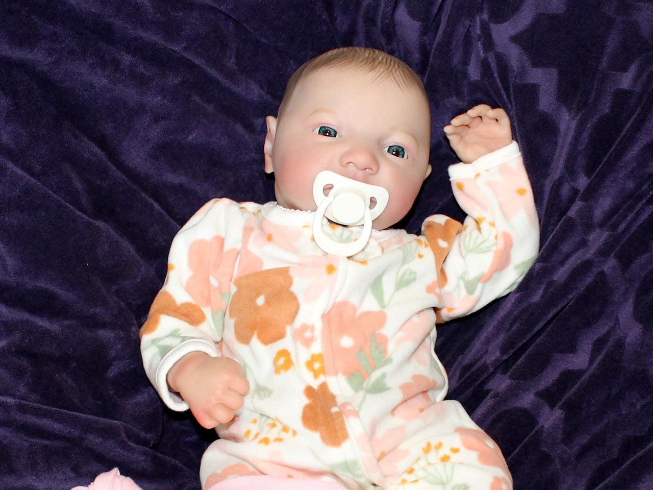 Lifelike Reborn Baby Doll 19” 5.6 lbs. Weighted Newborn Baby Girl or Boy Soft Heavy Baby Dolls For Children Child Friendly Gifts For Girls