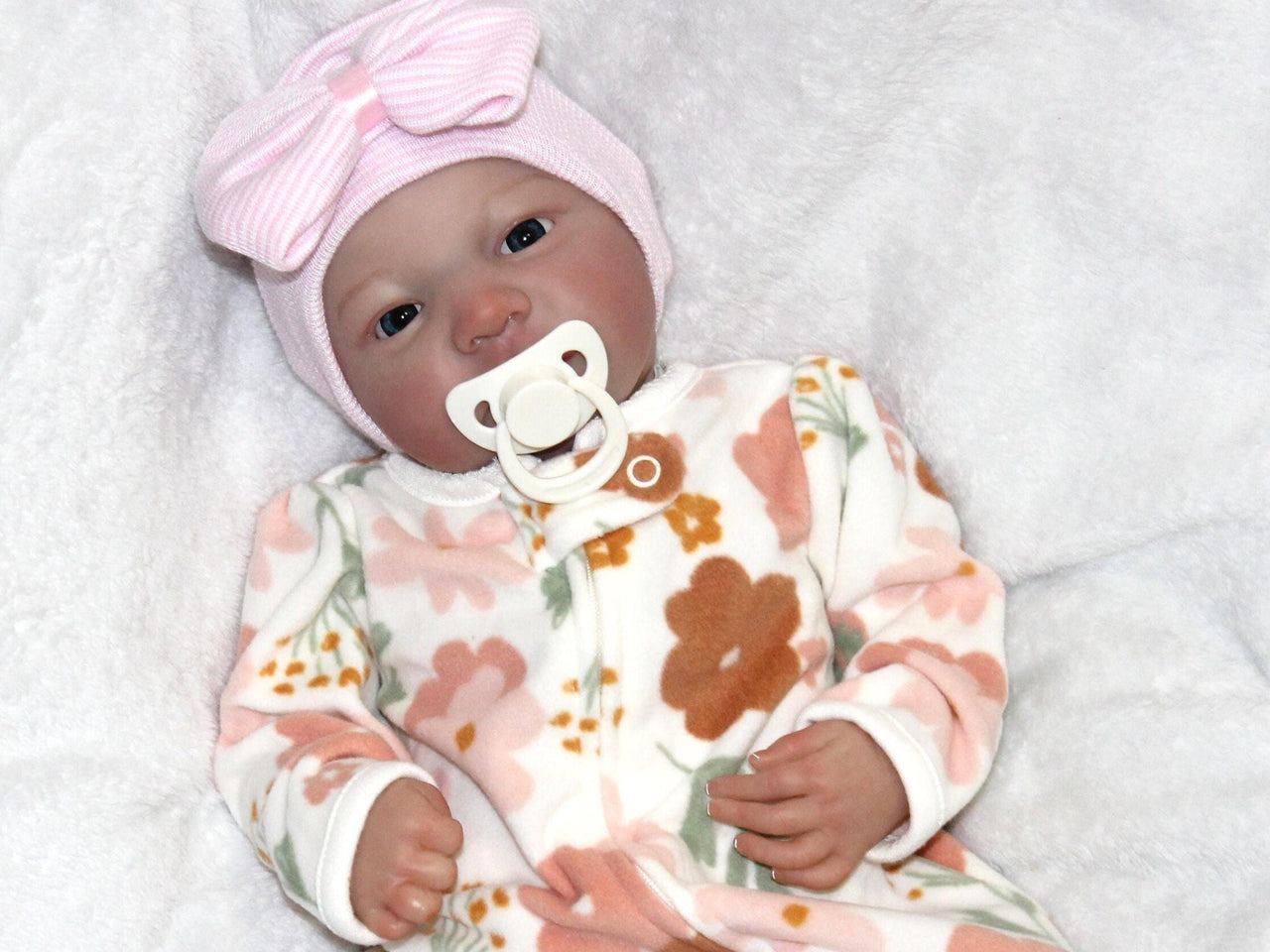 Lifelike Reborn Baby Doll 19” 5.6 lbs. Weighted Newborn Baby Girl or Boy Soft Heavy Baby Dolls For Children Child Friendly Gifts For Girls