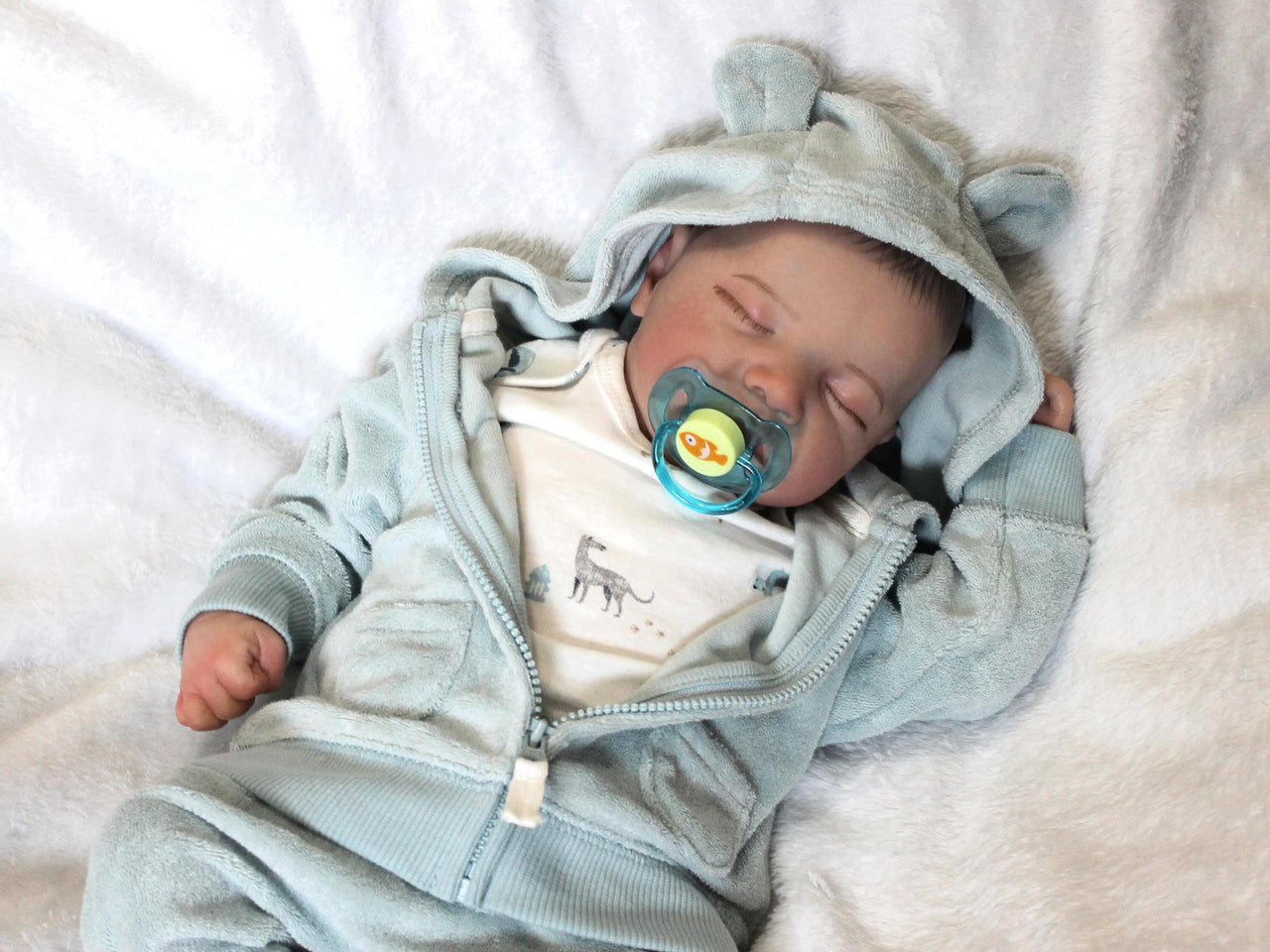 Realistic Reborn Baby Doll: 19 Inch Handcrafted Vinyl, Weighted Cloth Body