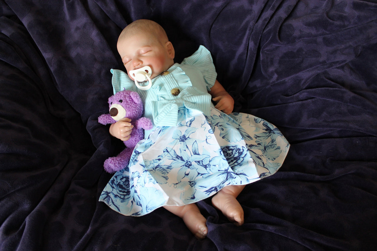 Painted Finished Reborn Baby Doll, Lifelike Baby Doll, Weighted Newborn Baby, Heavy Dolls For Children, Child Friendly Gifts For Girls